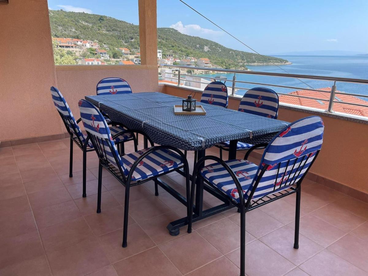 Apartman Emilija Vinisce Exterior foto