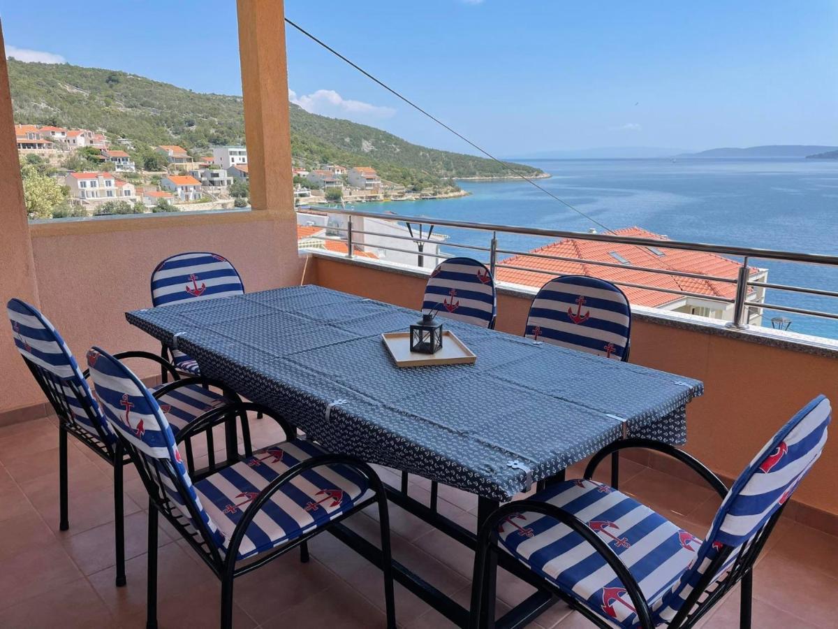 Apartman Emilija Vinisce Exterior foto