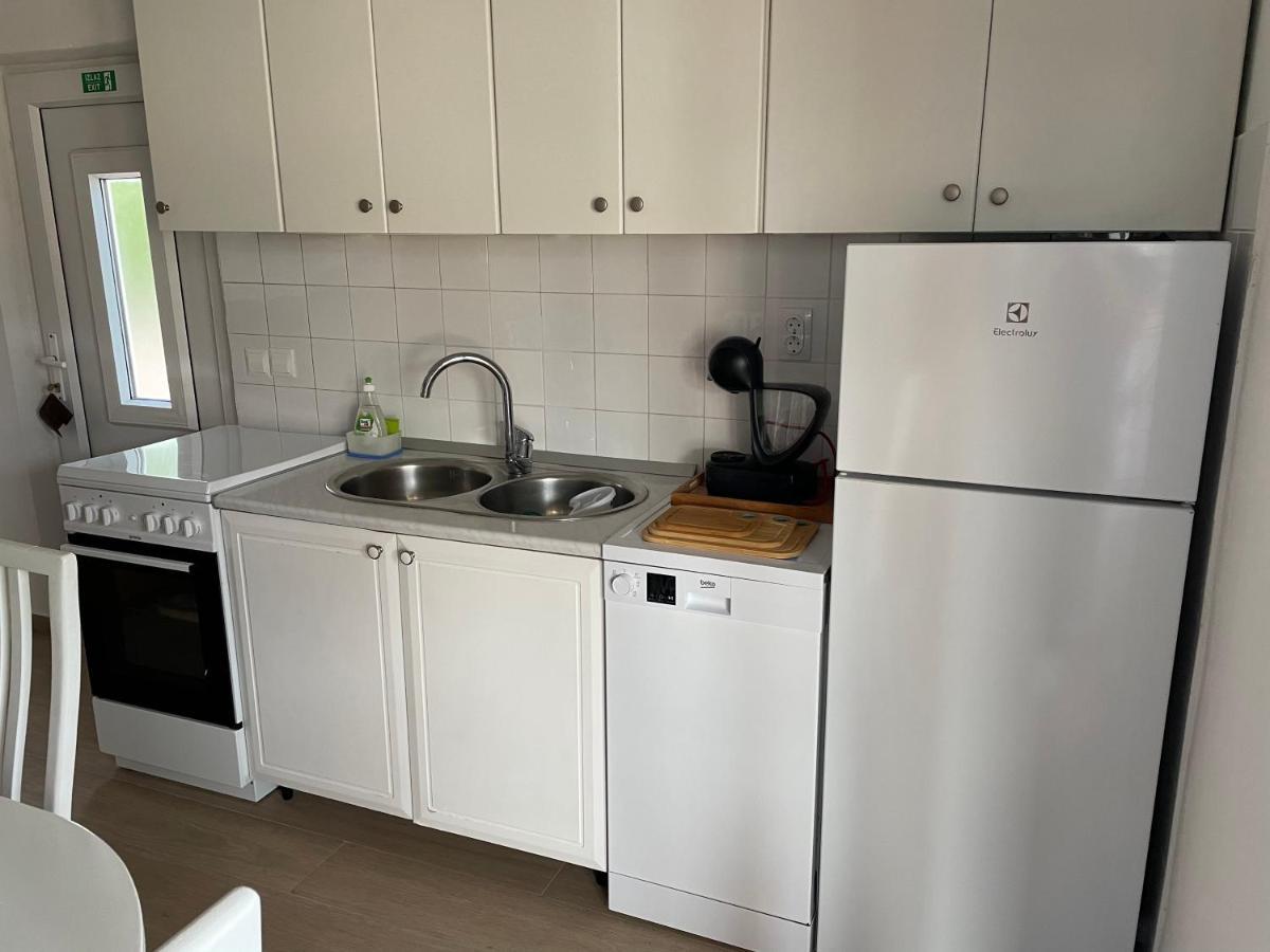 Apartman Emilija Vinisce Exterior foto